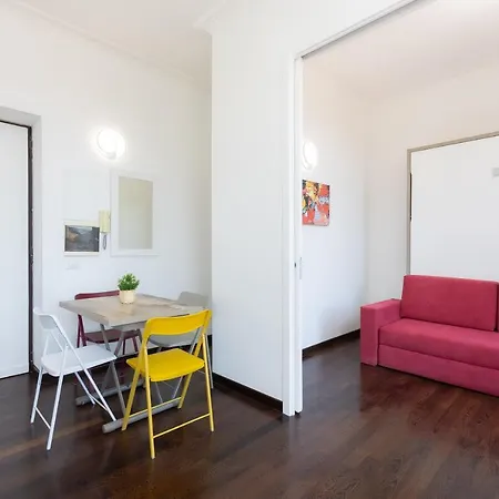 Corso View By In Apartment Rome